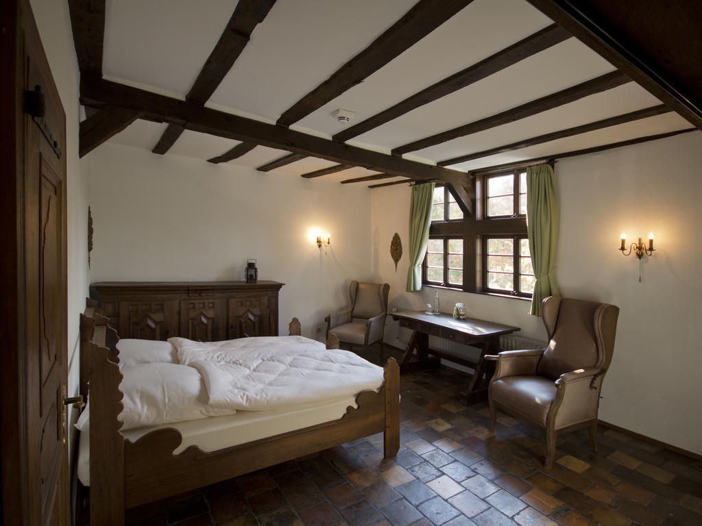 Kürten Hotel & Restaurant Gut Hungenbach الغرفة الصورة