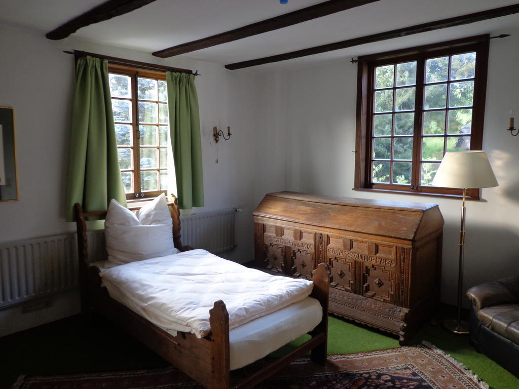 Kürten Hotel & Restaurant Gut Hungenbach الغرفة الصورة